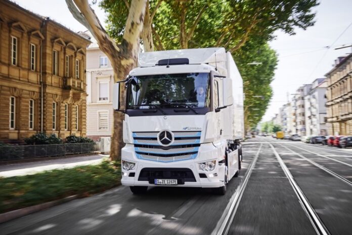 Elektrikli Mercedes-Benz eActros Almanya ve İsviçre’de müşterilere teslim edildi