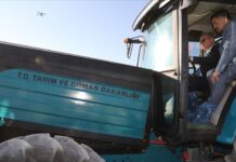 Erdoğan, yerli ‘elektrikli traktör’ deneme sürüşünü gerçekleştirdi